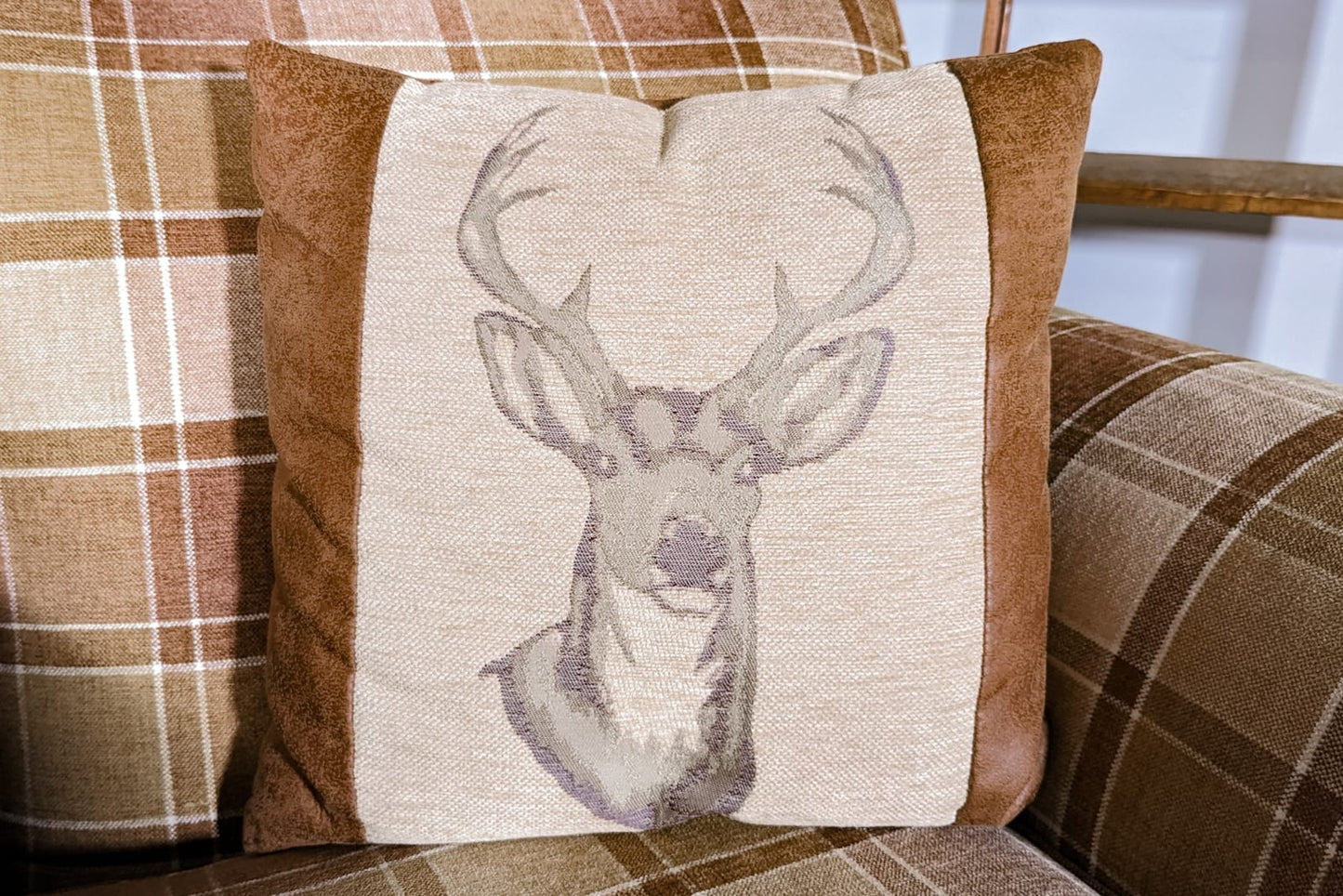 Cambridge Accent Chair | Tan