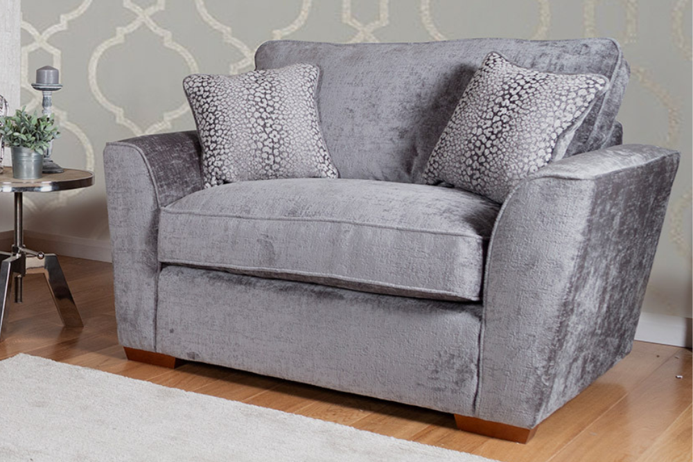 Accent love online chair