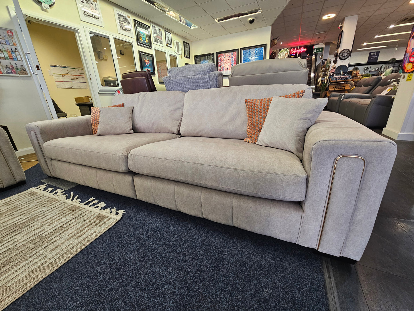 Glamour 4 Seater Split + Chair Set