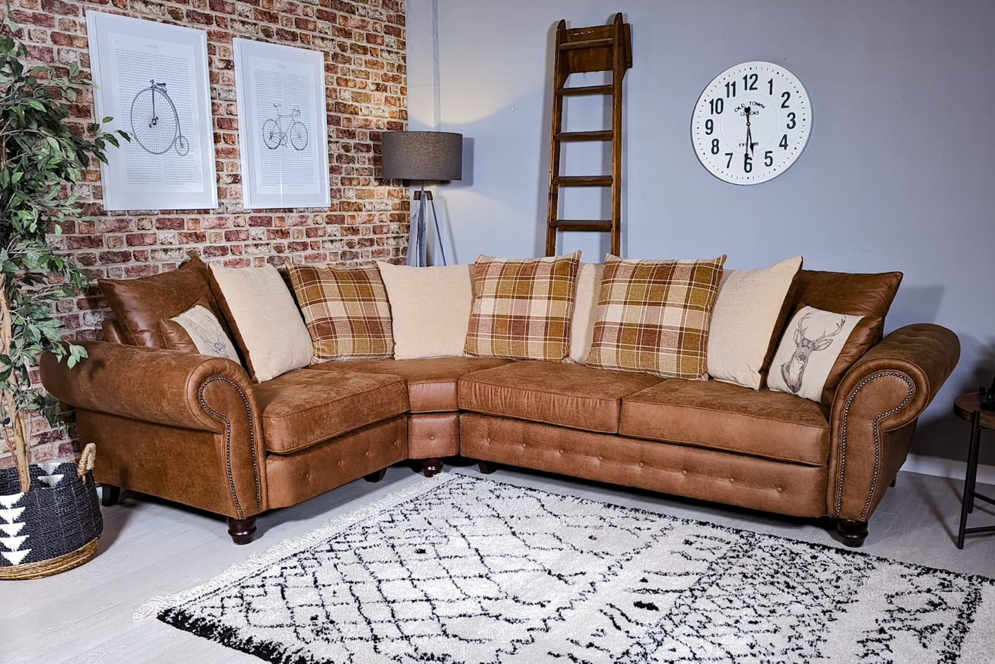 Cambridge 1C2 Corner Sofa Scatter Back | Tan